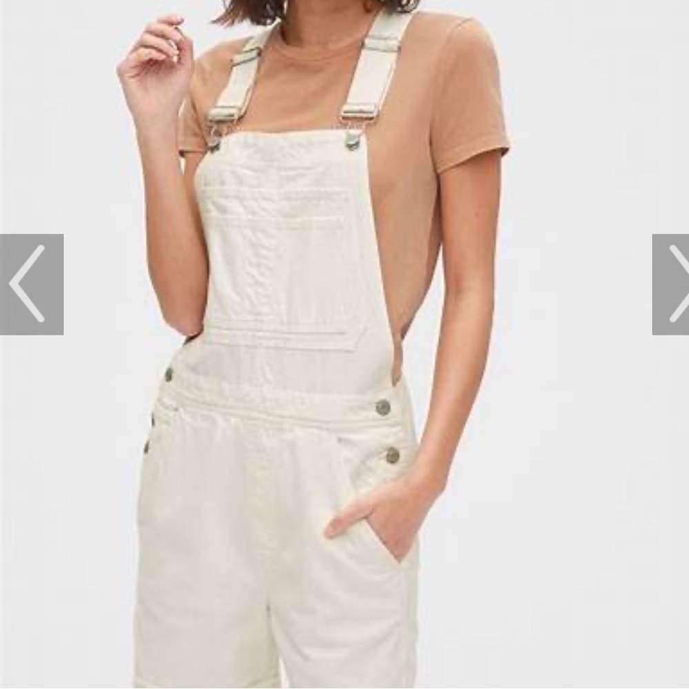 GAP overalls shorts shortalls white distressed denim relaxed fit, Size Medium